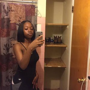 Meet your Posher, Selena